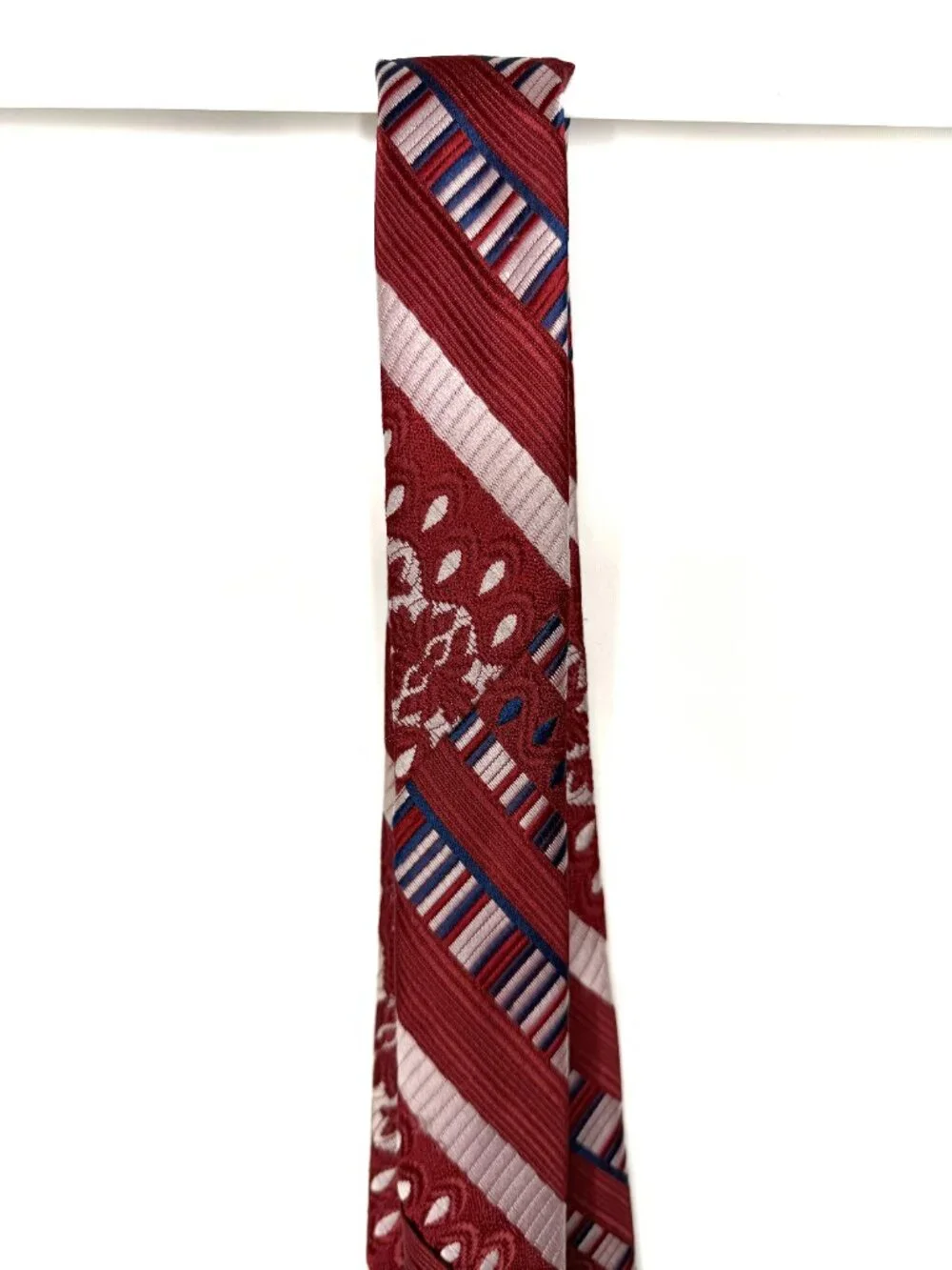 Vintage Armando Collection 1970’s Mens Neck Tie 4 ¼” Wide Red Blue Gray Necktie